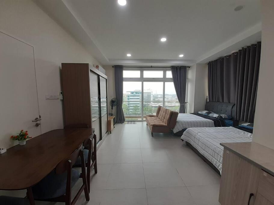 Smart Suite Balcony Riverine Kuching Ngoại thất bức ảnh